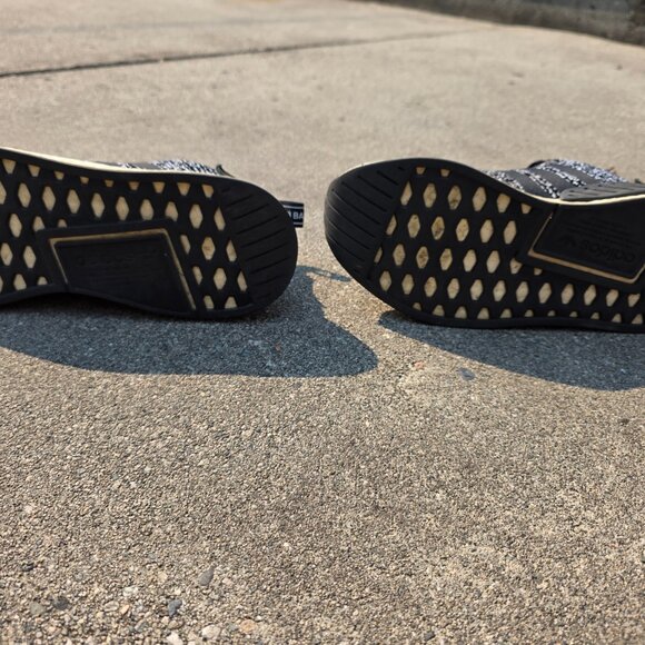 Adidas Men's US 9.5 NMD R2 Oreo - B22631 - Picture 3 of 8